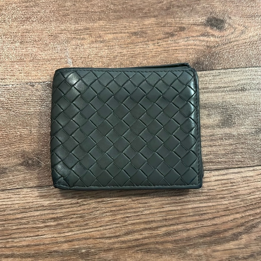 Bottega Veneta Intrecciato Bi-Fold Wallet in Olive/Grey